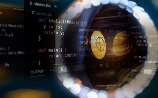 德清 api php源码,下载的php源码怎么运行呢？